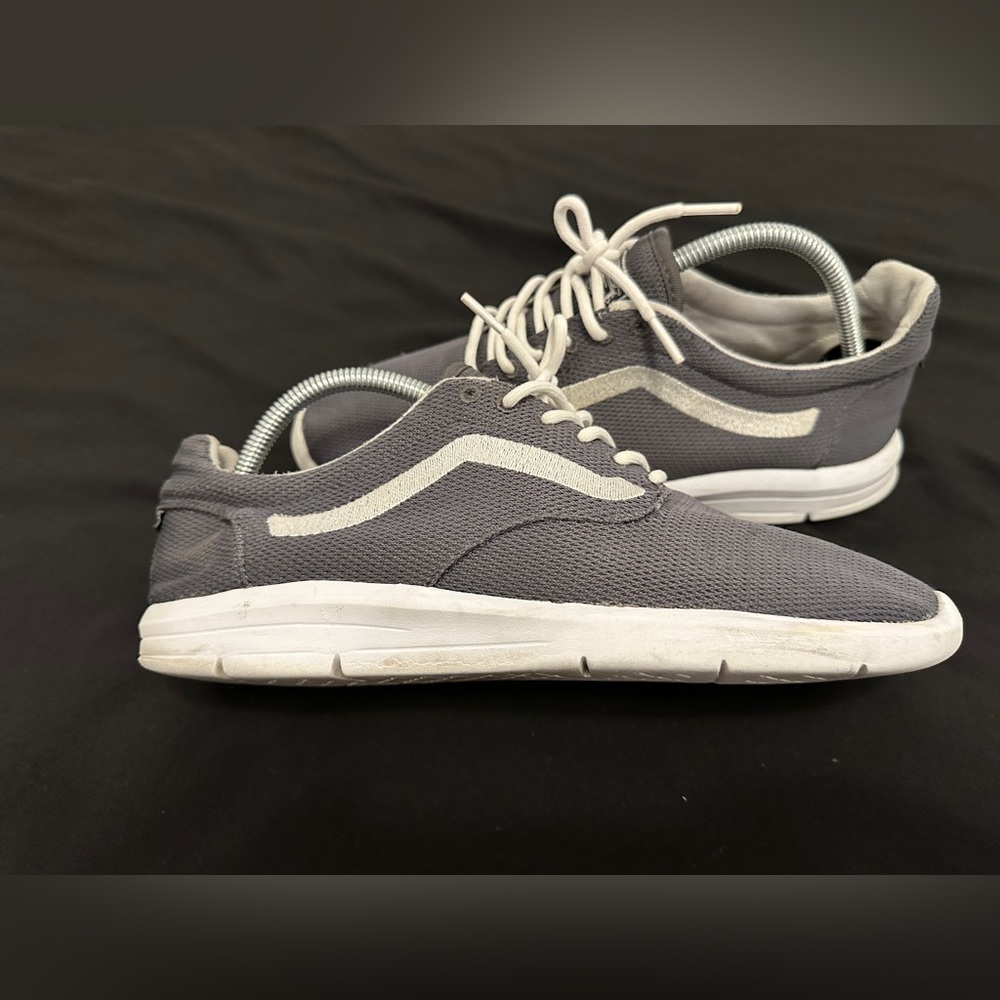 Old Vans ISO SIZE 9 Shoe